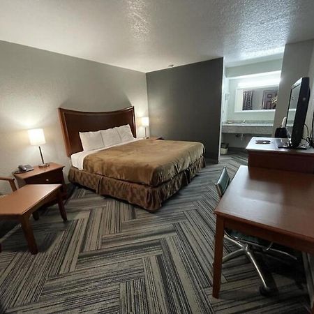 Motel 6 Ada Ok Bagian luar foto