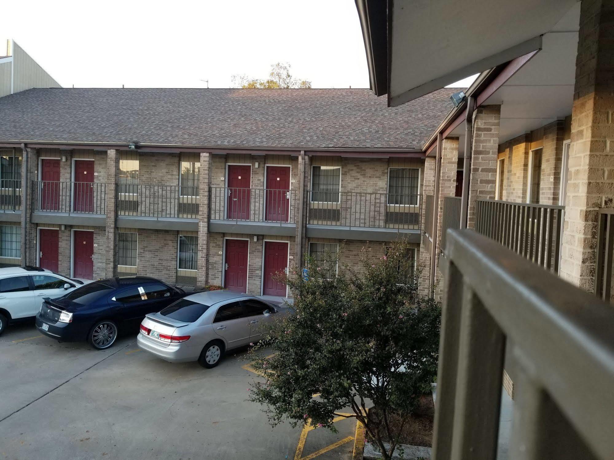 Motel 6 Ada Ok Bagian luar foto